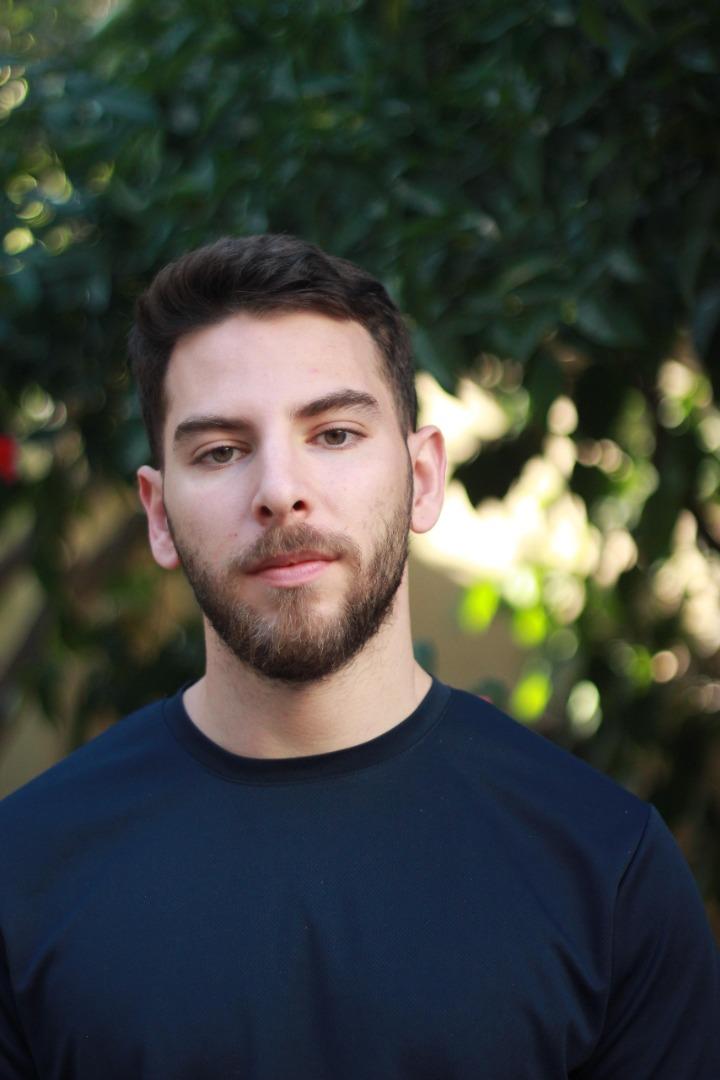 גל בן איון.jpg